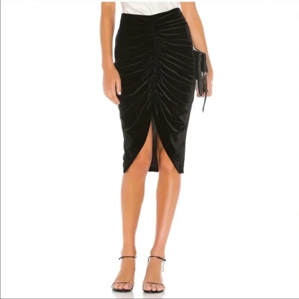 Good American velour ruched midi skirt
